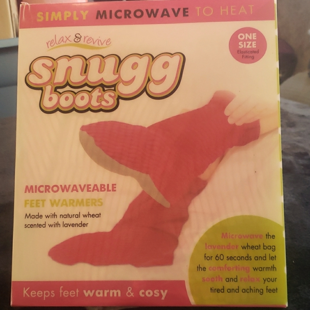 BNIB Relax & Revive SNUGG BOOTS